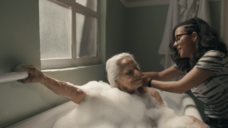 Clorox_Grandma_Hair_15_00